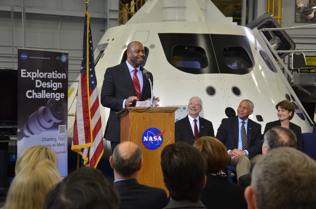 Former astronaut Leland Melvin, NASA’s associate administrator for education, speaks about the Exploration Design Challenge as Orion manager Mark Geyer, NASA Administrator Charles Bolden and Lockheed Martin CEO Marillyn Hewson look on. Photo: Robert Pearlman/collectSPACE.com