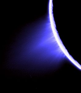 Jets spurt ice particles, water vapor and trace organic compounds from the surface of Saturn’s moon Enceladus. Credit: NASA/JPL/Space Science Institute