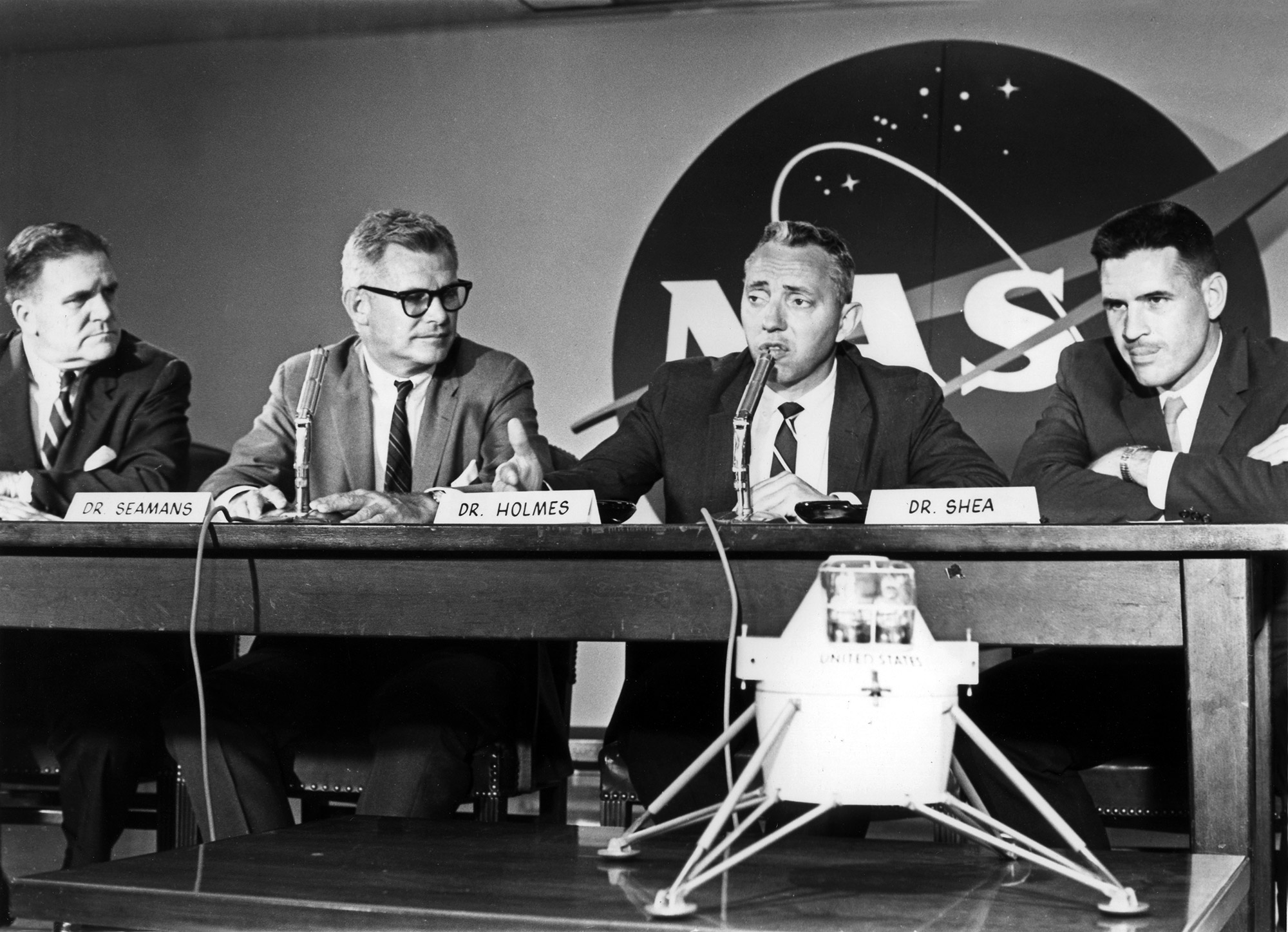 Joe Shea (far right) at a press conference in 1962 to announce to decision to go with the LOR concept. Credit: NASA via Retro Space Images