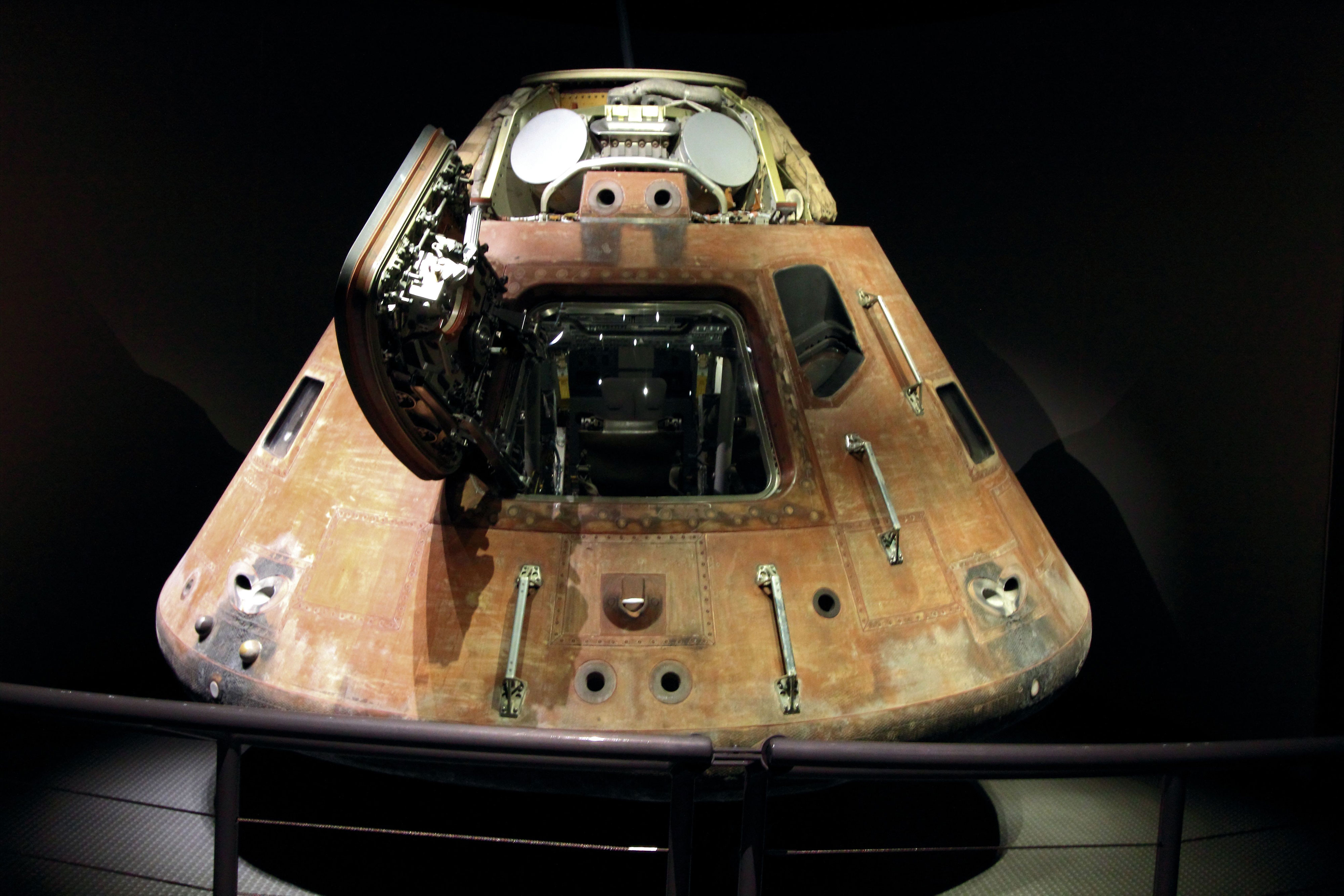 Apollo 14 Command Capsule. Credit: Lloyd Campbell