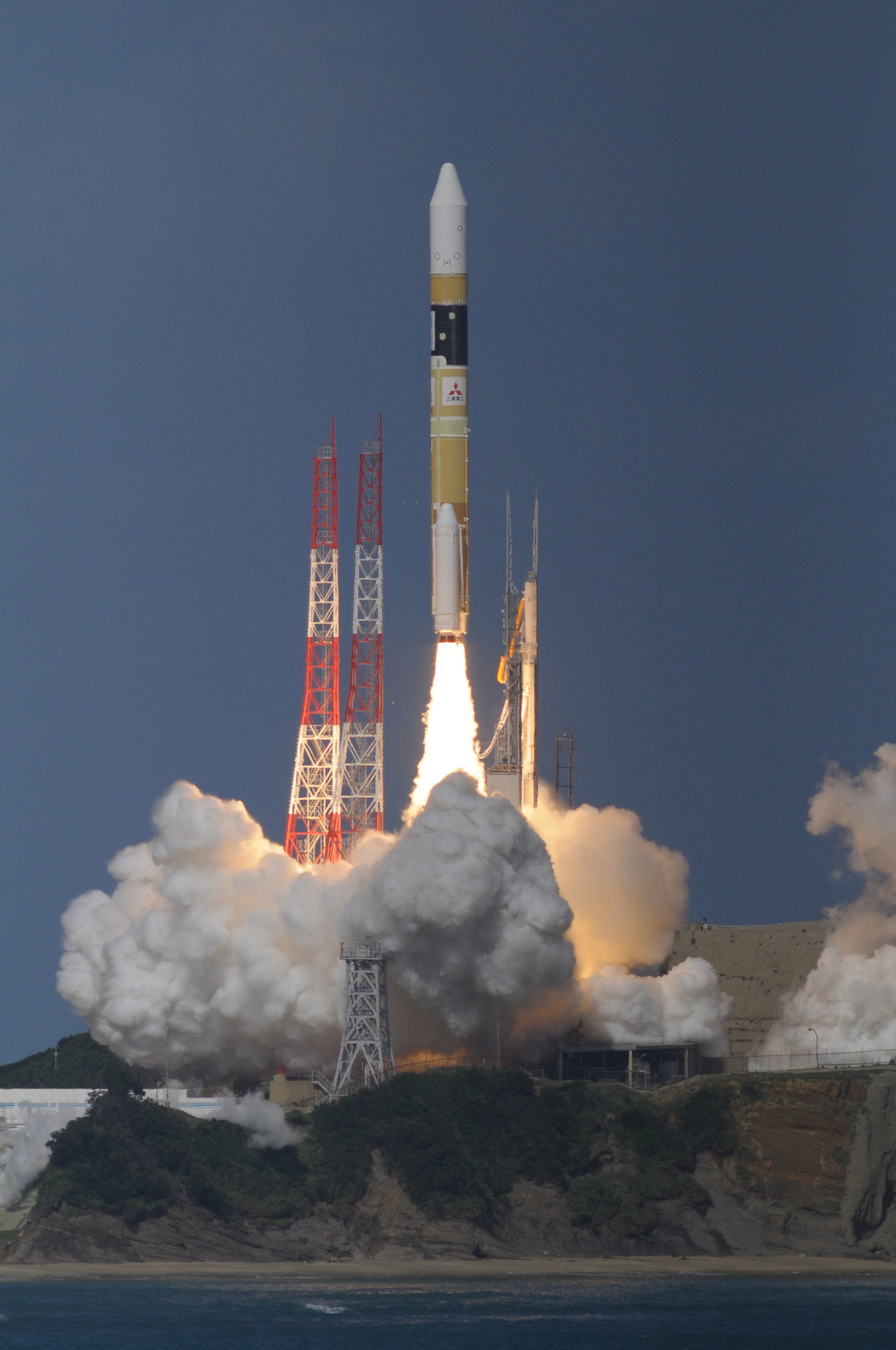 JAXA launches Himawari-8 weather satellite - RocketSTEM